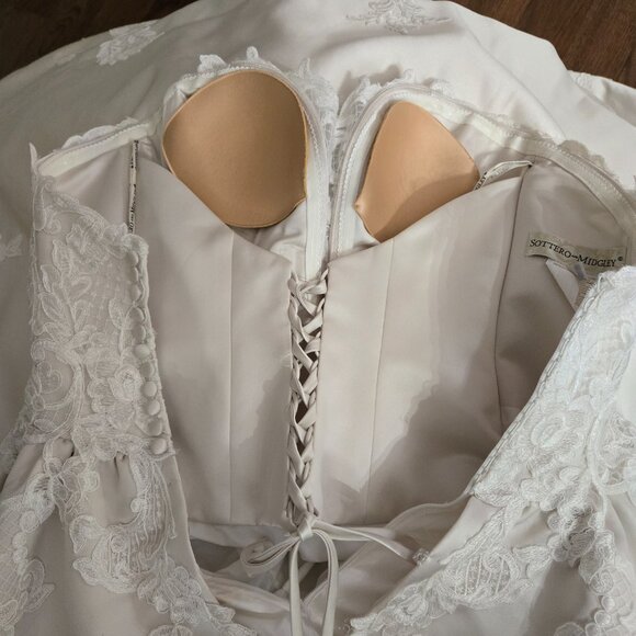 Unworn Sottero and Midgley Wedding Dress - Picture 8 of 10